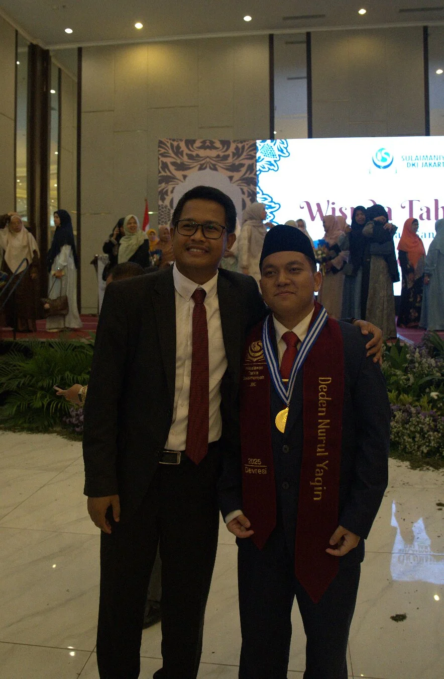 Foto 11 dari album Wisuda Sponsor Tahfidz 2025